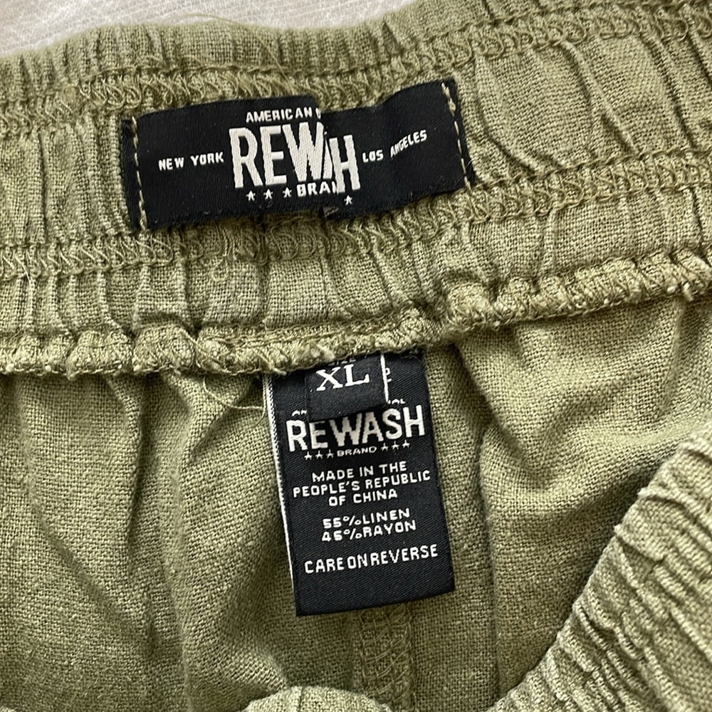 Green shorts - Picture 3 of 5